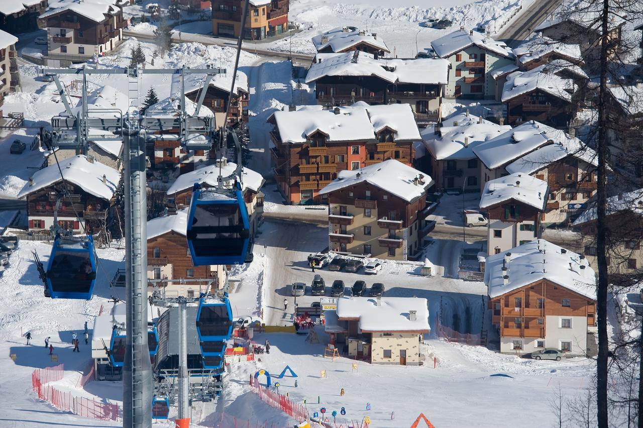 Hotel Ristorante Cassana Livigno Buitenkant foto